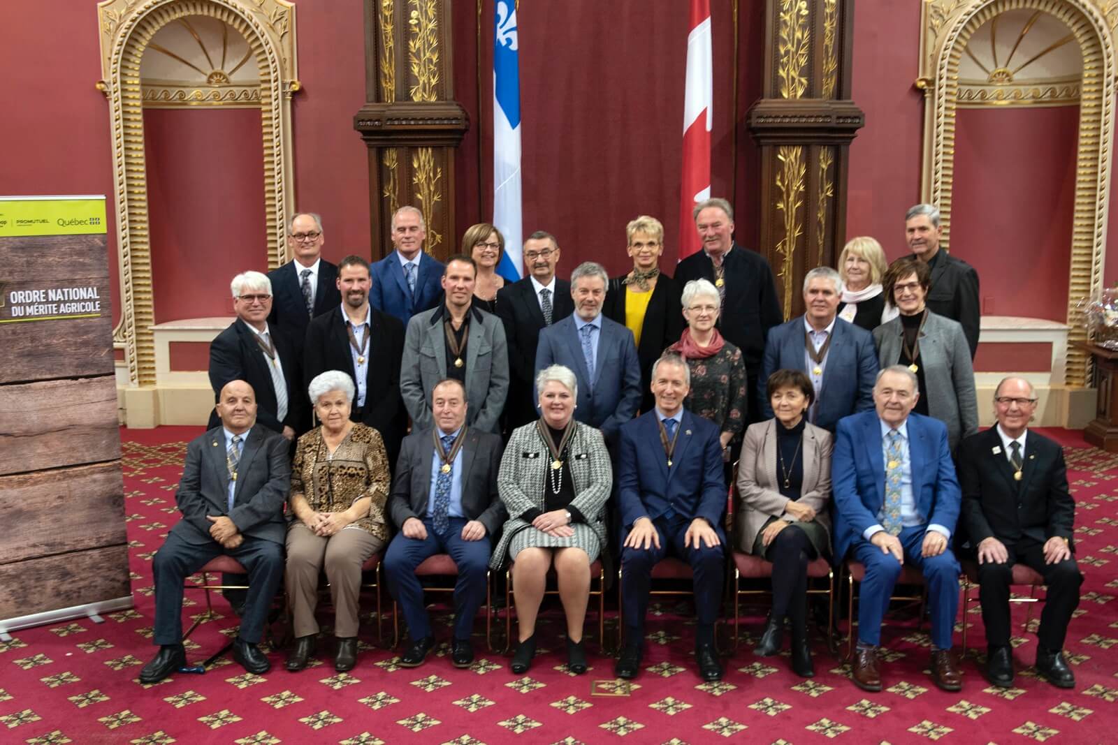 Photo de groupe de tous les commandeurs